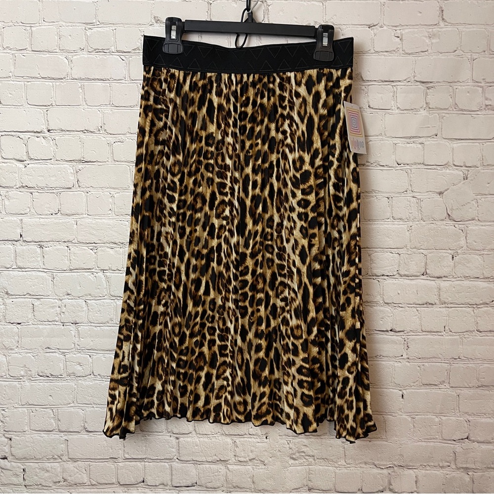 NWT Leopard Print Pleated Knee length chiffon Skirt LuLaRoe Jill medium